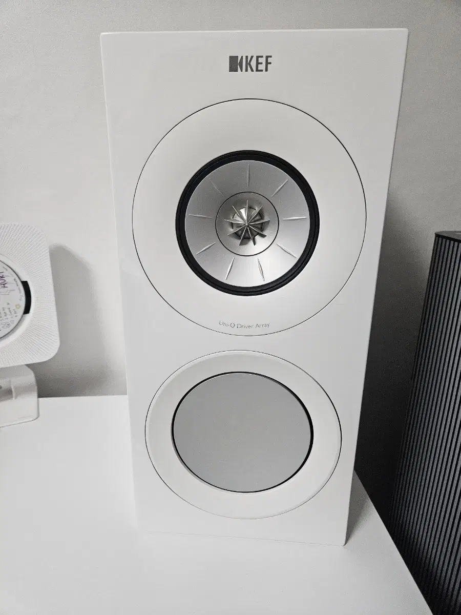 kef r3 메타아님